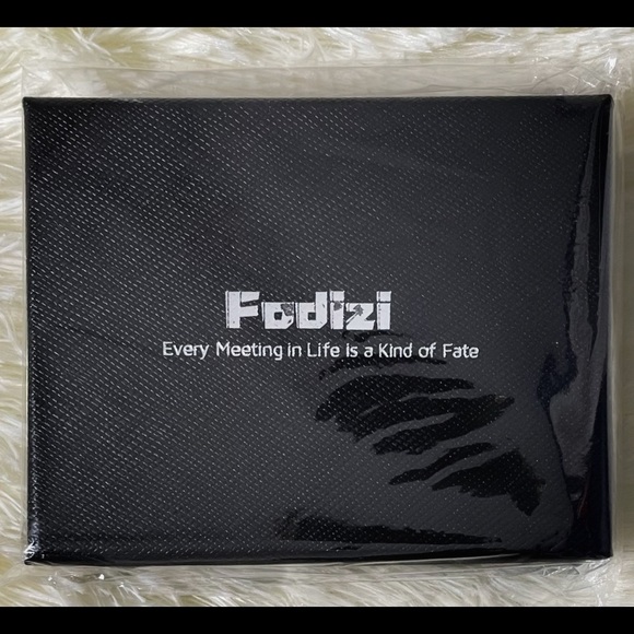 Keep On Believing Adjustable Engraved Bangle Bracelet - Picture 3 of 4